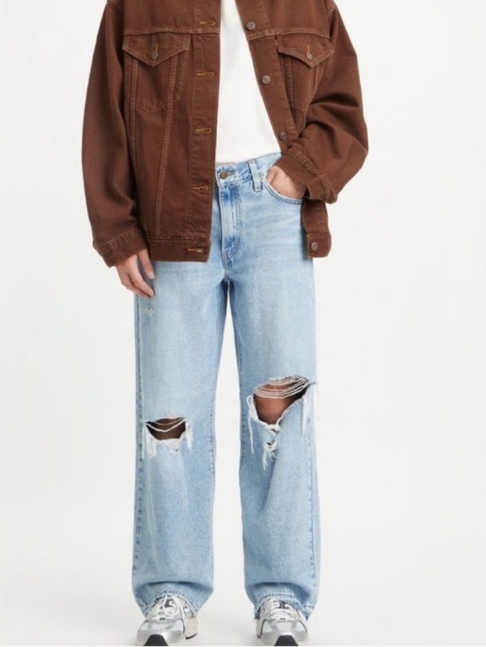 Levi’s Premium Distressed Dad Jean Light Wash Baggy Size 28
